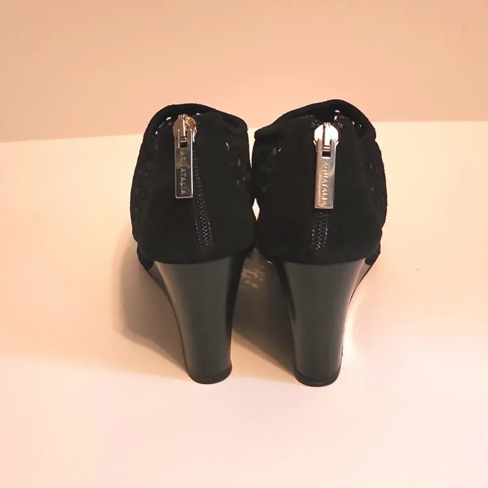 Aquatalia Shelly Sandal Black Suede Laser Cut Back‎ Zipper Wedge Open Toe Size 7